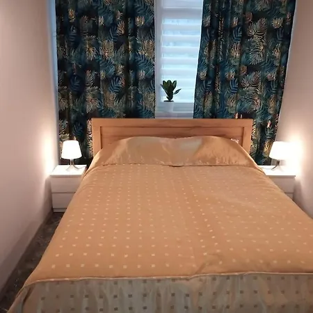 Center-zlota Str. Apartman *